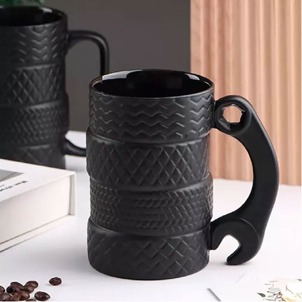 Taza Cerámica Forma De Llantas Con Mango De Llave Mecánica