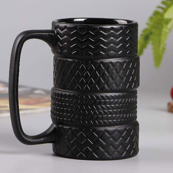 Taza de Céramica en Forma de Llantas Apiladas