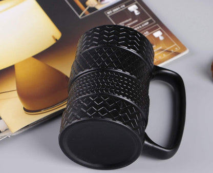 Taza De Ceramica En Forma De Llantas Apiladas Negro Mate